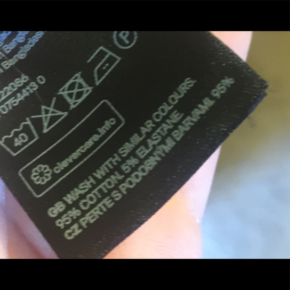 Divided H&M Ribbed Crop Top - Picture 3 of 4